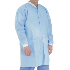 Robe chirurgicale non tissée jetable de manchette de Kniffed de manteau de laboratoire de SMS/pp pour la clinique